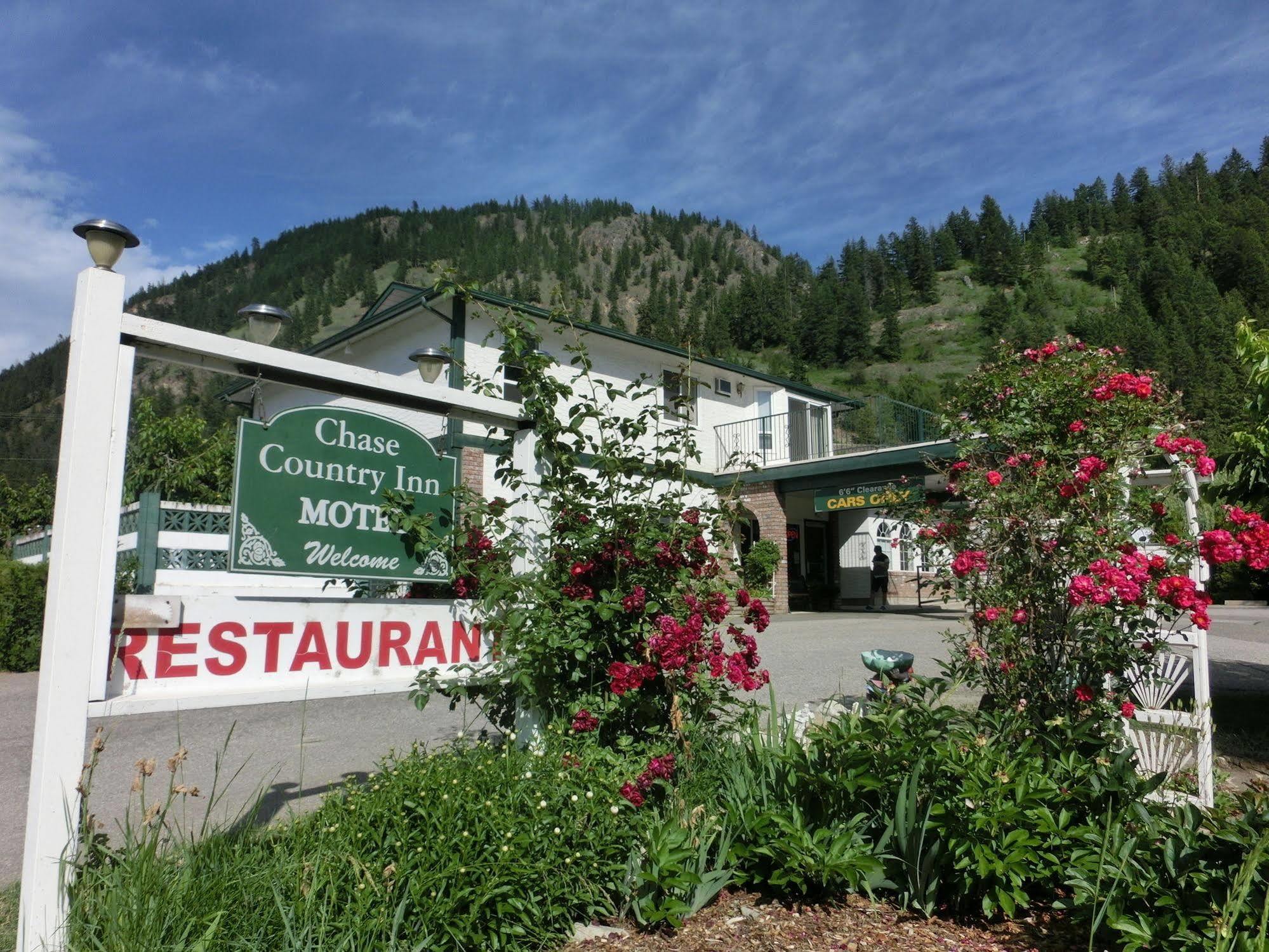 Chase Country Inn Exterior photo